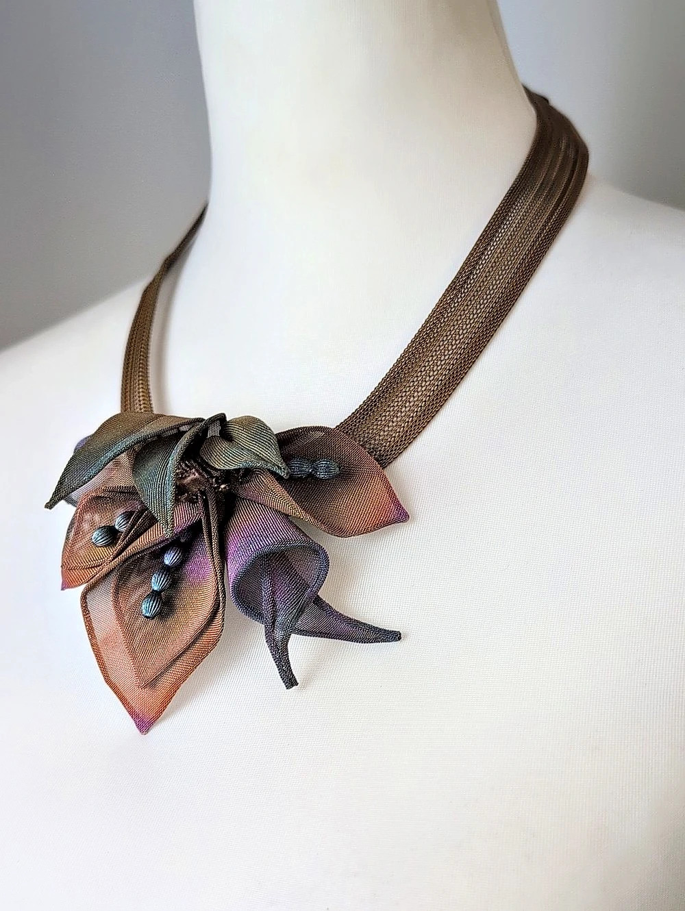 Sarah Cavender Metalworks Mesh Multi Petal Leaf Floral Statement Necklace - Picture 5 of 11